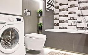 Siedmiogrodzka - most handy location, aircon&garage free